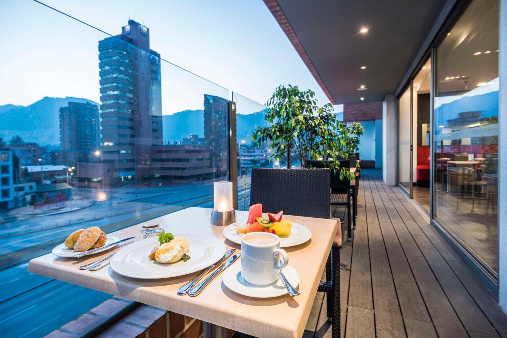 Nh Bogota Urban 26 Royal Otel Dış mekan fotoğraf